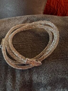 Silver bendable snake necklace